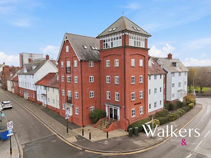 2 Bedroom Apartment For Sale In Hart Street, Brentwood, CM14