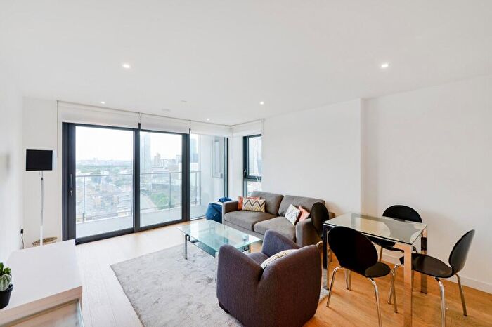 2 Bedroom Flat To Rent In Yabsley Street, London, E14