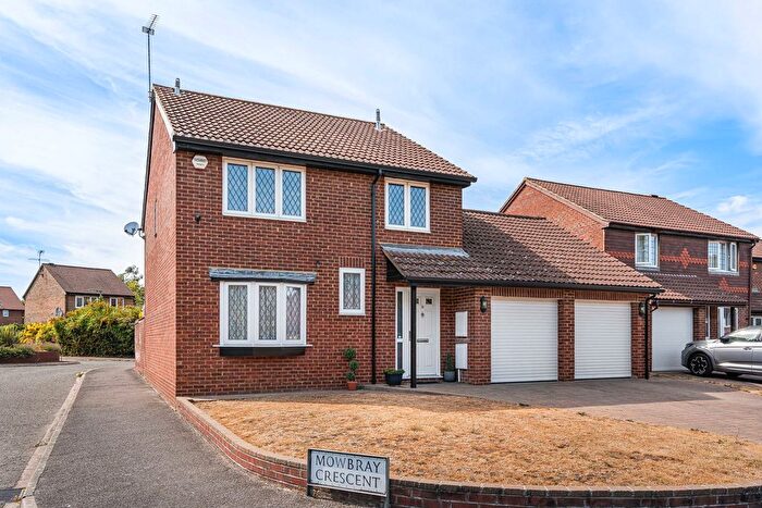 4 Bedroom Detached House For Sale In Quincy Road, Egham, Surrey, TW20