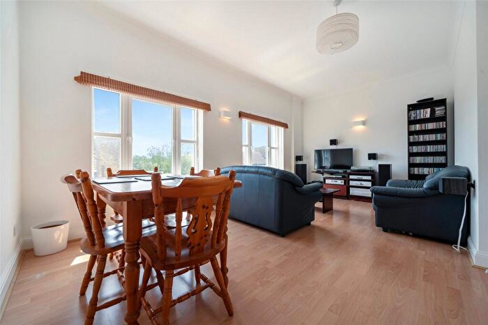 2 Bedroom Apartment For Sale In King And Queen Wharf, Rotherhithe Street, SE16