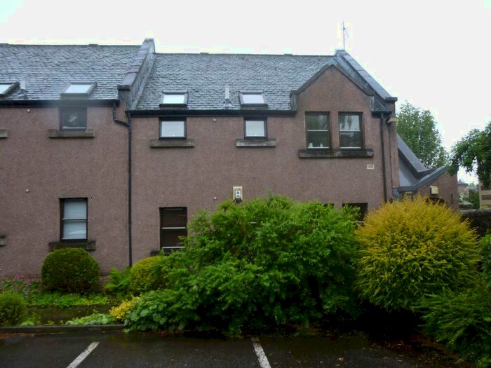 2 Bedroom Flat To Rent In Osborne Place, Dundee, DD2