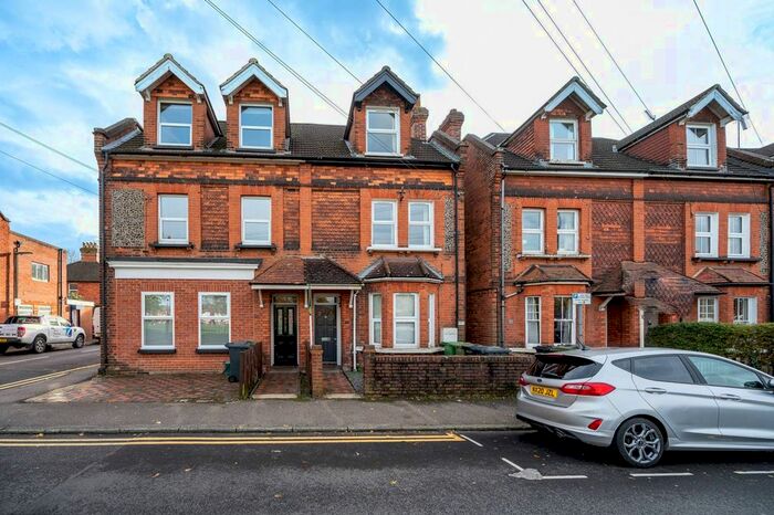 2 Bedroom Flat To Rent In Recreation Road, Guildford, GU1