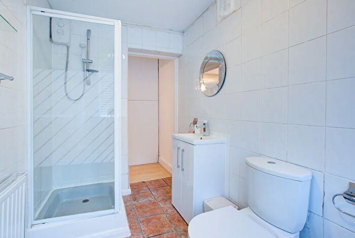 2 Bedroom Terraced House For Sale In Egham Road, London, E13