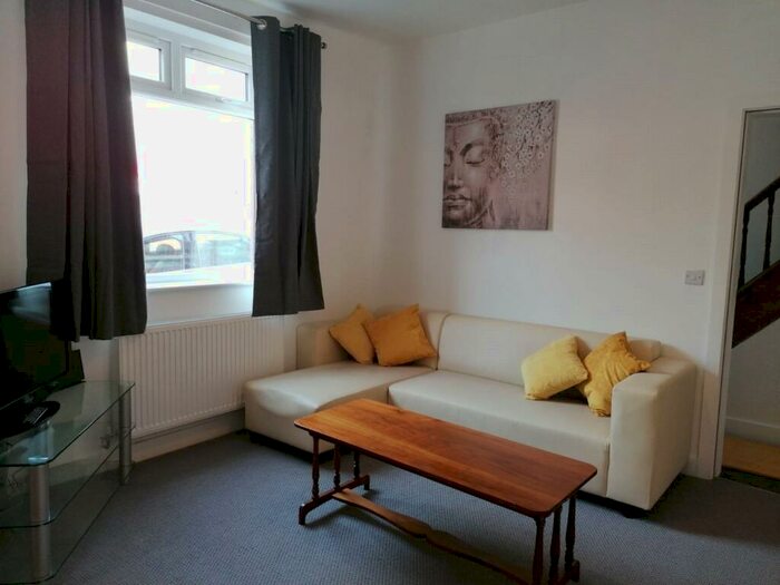 3 Bedroom Semi-Detached House To Rent In Orme Road, Bangor, LL57