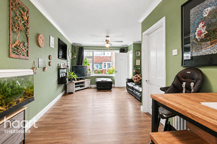 2 Bedroom End Of Terrace House For Sale In Beaconsfield Road, Sittingbourne, ME10