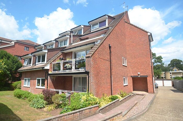 2 Bedroom Flat To Rent In Albemarle Road, Beckenham, BR3