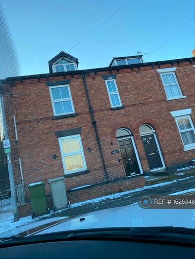 6 Bedroom End Of Terrace House To Rent In Brock Street, Macclesfield, SK10