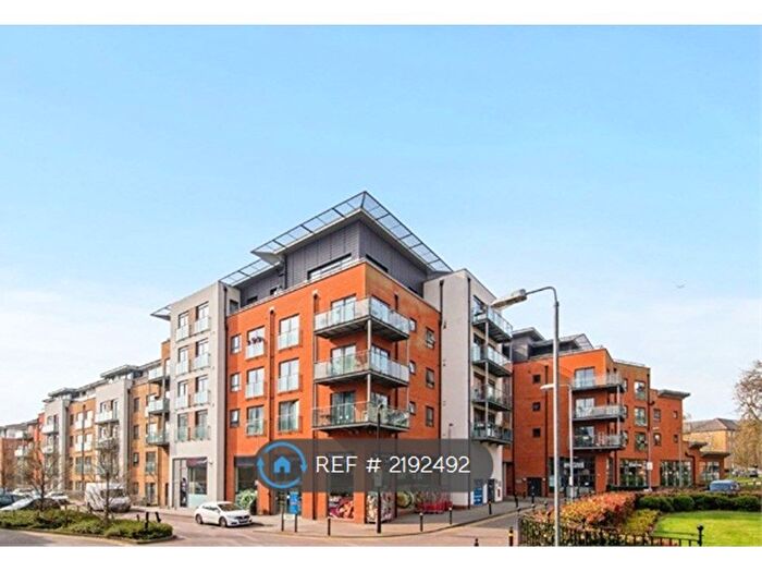 1 Bedroom Flat To Rent In Birdwood Avenue, London, SE13