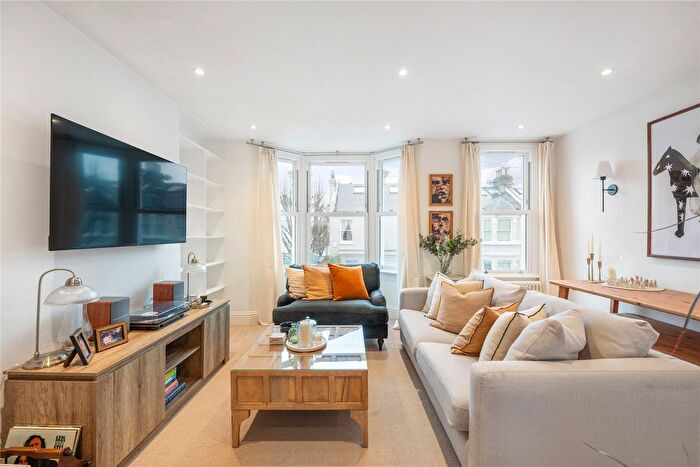 3 Bedroom Flat For Sale In Ewald Road, London, SW6