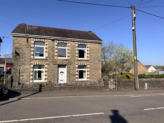 4 Bedroom Detached House For Sale In Heol Y Gors, Cwmgors, Ammanford, SA18