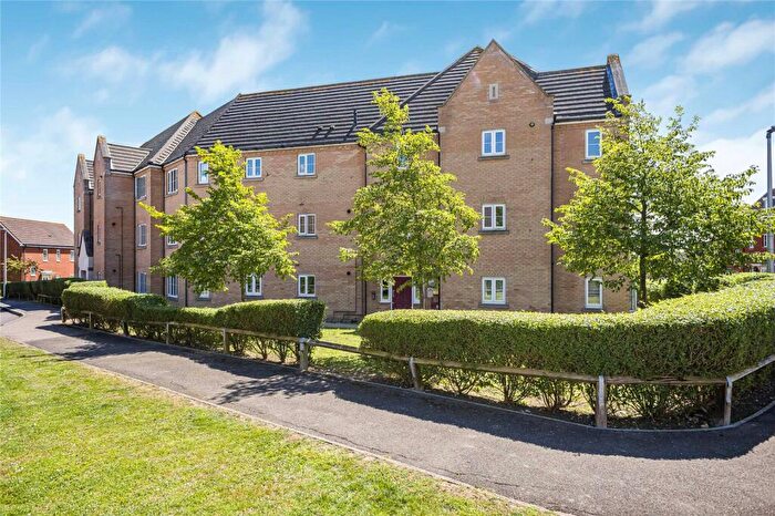 2 Bedroom Flat For Sale In The Chimes, Hoo, Rochester, Kent, ME3