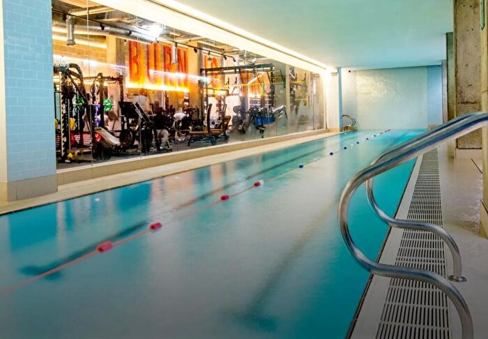 3 Bedroom Apartment To Rent In Baltimore Wharf, London, E14