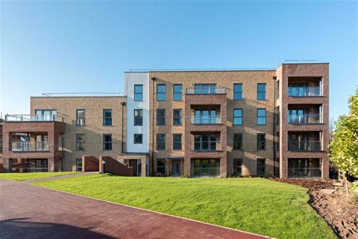 2 Bedroom Flat To Rent In Bedroom Property In Atlas Way, Milton Keynes, MK10