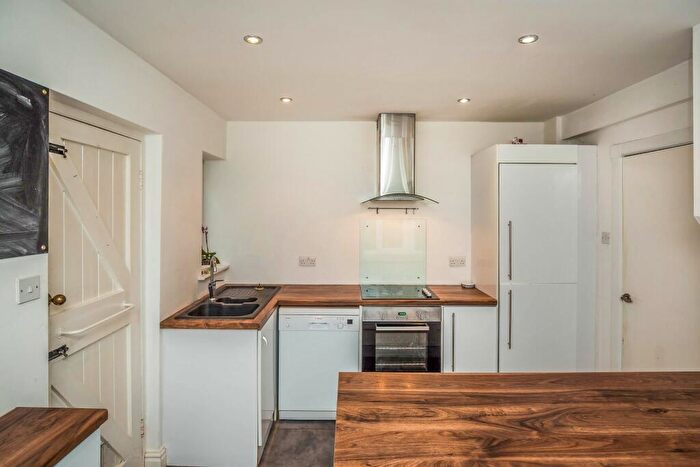 3 Bedroom Detached House To Rent In Argyll Avenue, Curzon Park, CH4