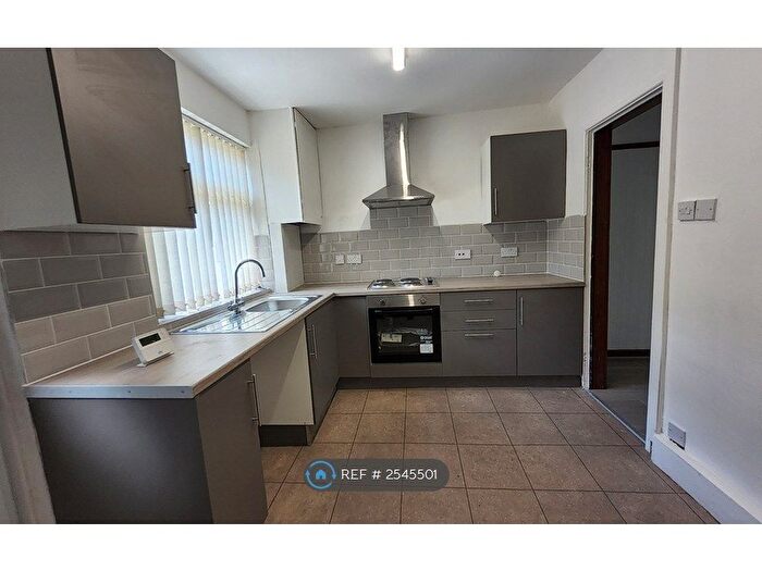 2 Bedroom Terraced House To Rent In Bamford Road, Heywood, OL10