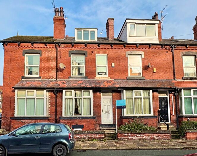 4 Bedroom Terraced House To Rent In Lumley Avenue, Burley, Leeds, LS4