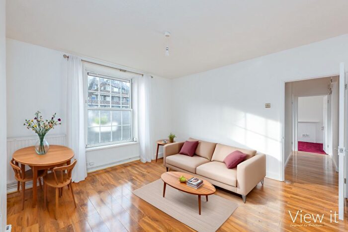 2 Bedroom Flat To Rent In Wandsworth Road, Nine Elms, SW8