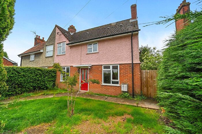 3 Bedroom Semi-detached House For Sale In High Street, Wickham Market, IP13