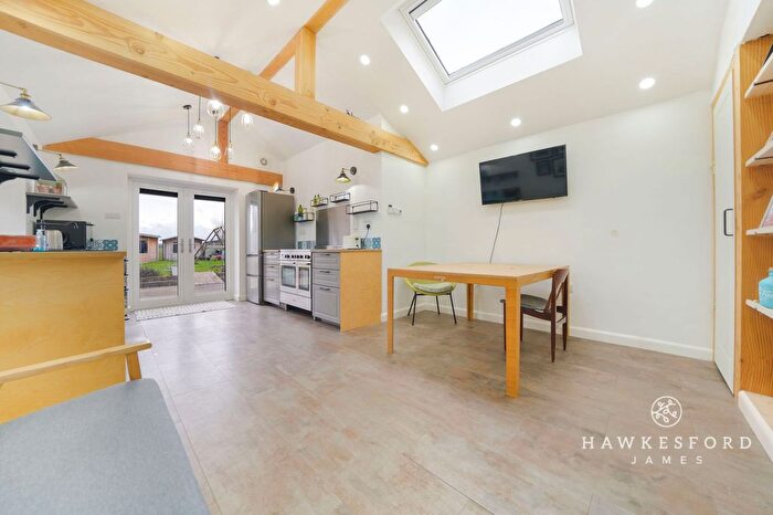 3 Bedroom Semi-Detached House For Sale In Deerton Street, Teynham, ME9