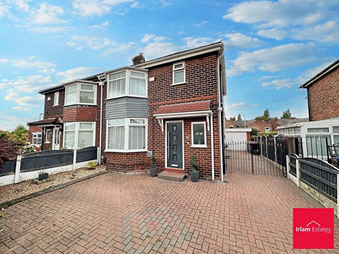 3 Bedroom Semi-Detached House For Sale In Laburnum Avenue, Eccles, M30