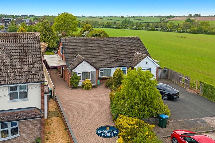 3 Bedroom Semi-Detached Bungalow For Sale In Saunton Close, Allesley, Coventry, CV5