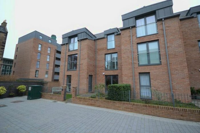 2 Bedroom Flat To Rent In Mcdonald Place, Bellevue, Edinburgh, EH7
