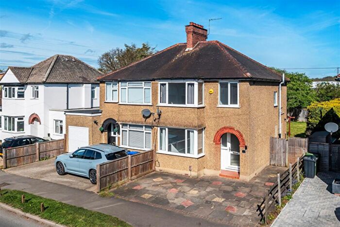 3 Bedroom Semi Detached House For Sale In Cleeve Road, Leatherhead, KT22