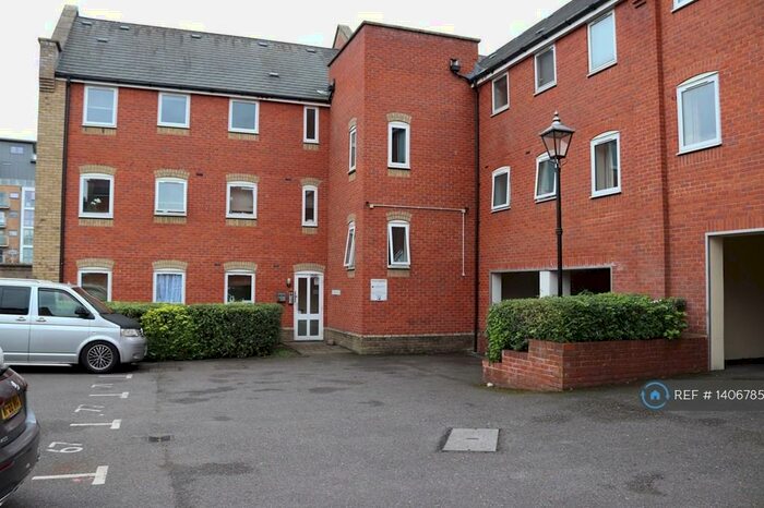 4 Bedroom Flat To Rent In Meachen Road, Colchester, CO2