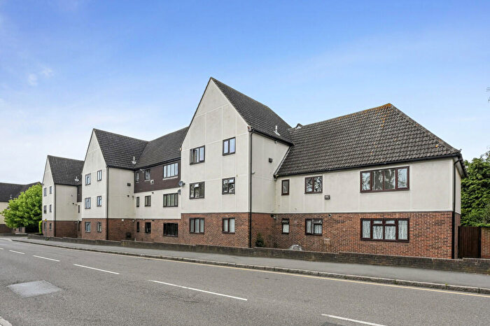 2 Bedroom Apartment To Rent In Abbotts Place, Chelmsford, CM2