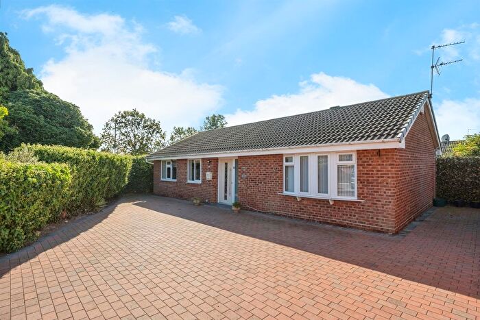 3 Bedroom Detached Bungalow For Sale In Aston Green, Dunscroft, Doncaster, DN7