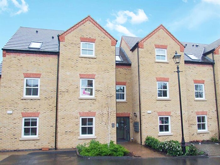 2 Bedroom Apartment To Rent In Temple Close, Huntingdon, PE29