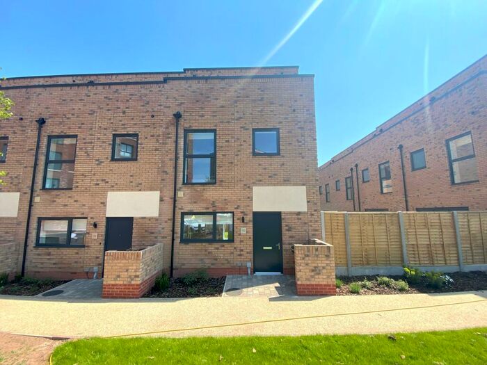 3 Bedroom House To Rent In Soho Wharf, B18