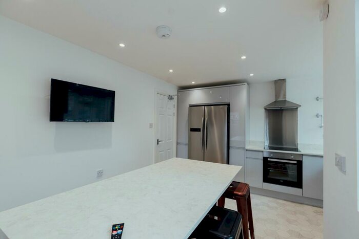 5 Bedroom House To Rent In Lansdowne Drive, Loughborough, LE11