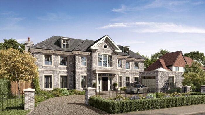 5 Bedroom Detached House For Sale In Valley Road, Rickmansworth, WD3