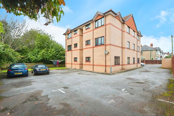 1 Bedroom Flat To Rent In Nightingale Grove, Southampton, SO15