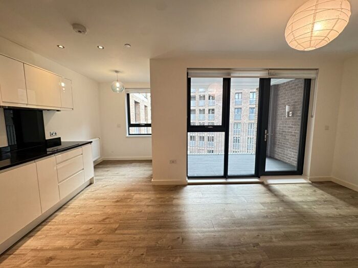 1 Bedroom Flat To Rent In Viscount House, Lakeside Drive, London, NW10