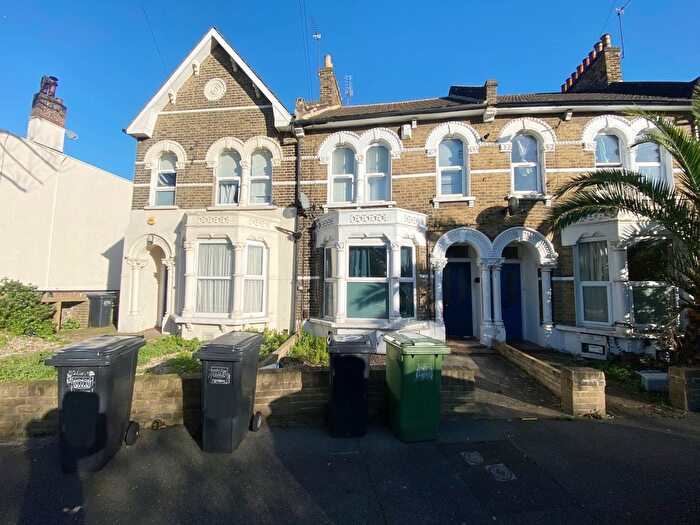 1 Bedroom Flat To Rent In Sunninghill Road, London, SE13
