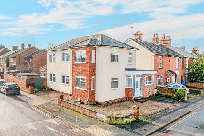 5 Bedroom Detached House For Sale In Rosehill Road, Ipswich, IP3