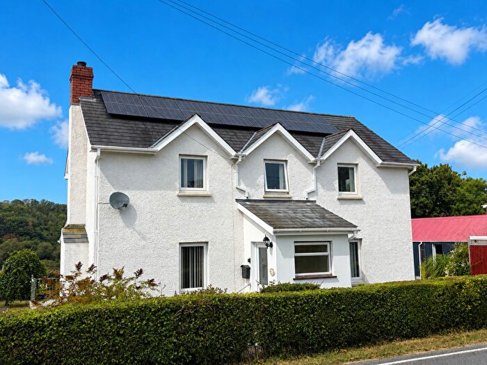 3 Bedroom Detached House For Sale In Penrhiwllan, Llandysul, SA44