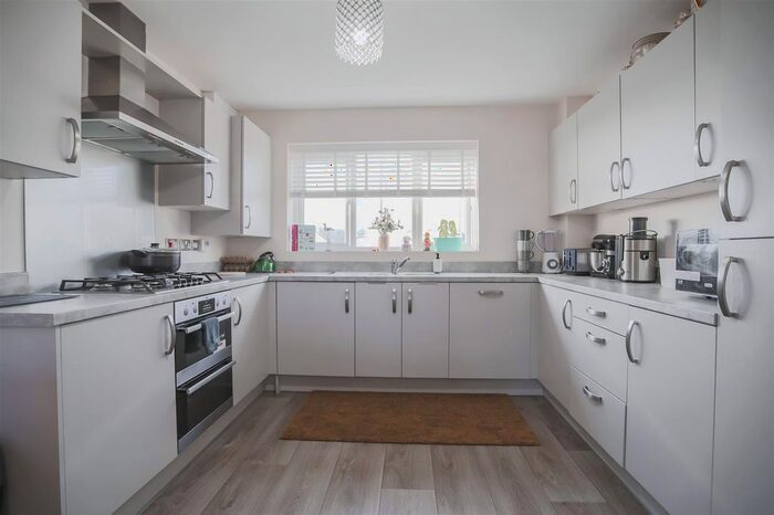 4 Bedroom Detached House To Rent In Spring Farm Gardens, Guide, Blackburn, BB1