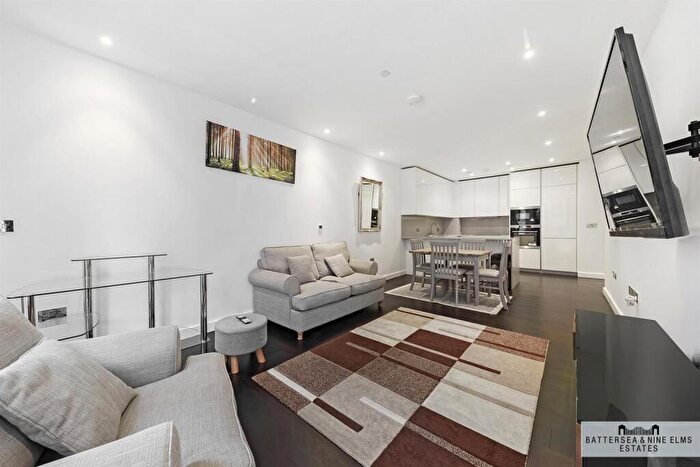 2 Bedroom Apartment To Rent In The Residence, Nine Elms Lane, SW11