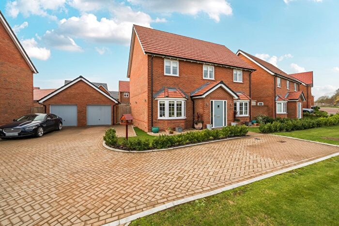 4 Bedroom Detached House For Sale In Prince Drive, Shrivenham, Swindon, SN6