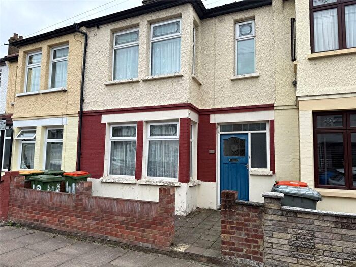 3 Bedroom Detached House To Rent In Southchurch Road, East Ham, London, E6