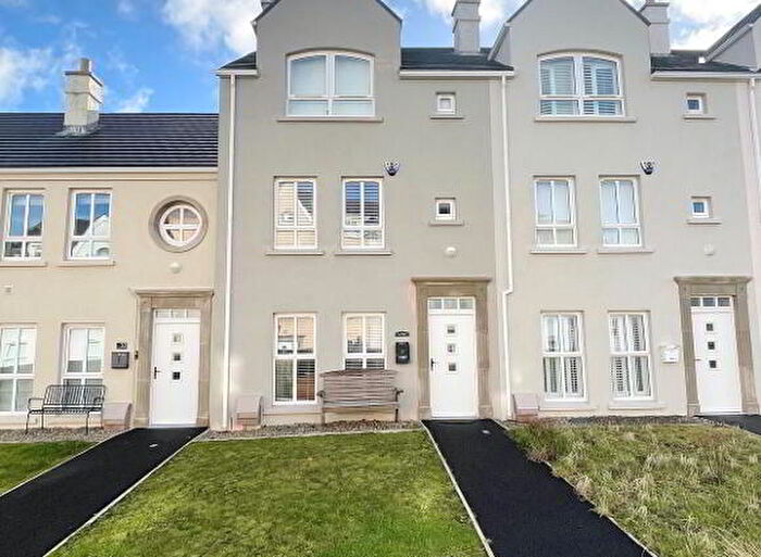 4 Bedroom TownHouse For Sale In West Strand Drive, Portrush, BT56