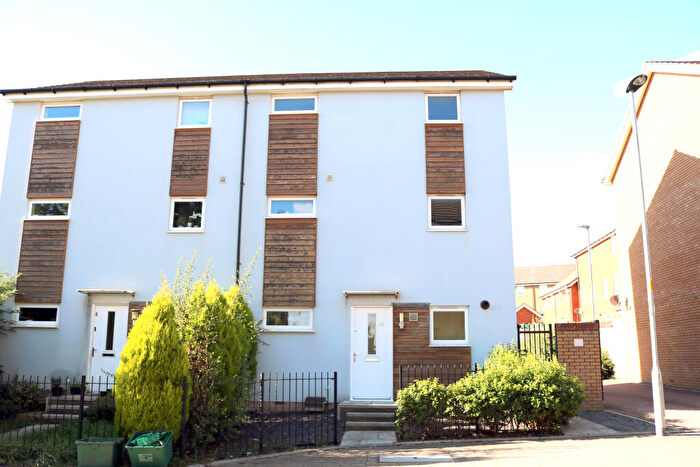 3 Bedroom Town House To Rent In Wood Street, Patchway, Bristol, Gloucestershire, BS34