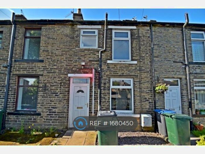 1 Bedroom Terraced House To Rent In Highgate Road, Bradford, BD13