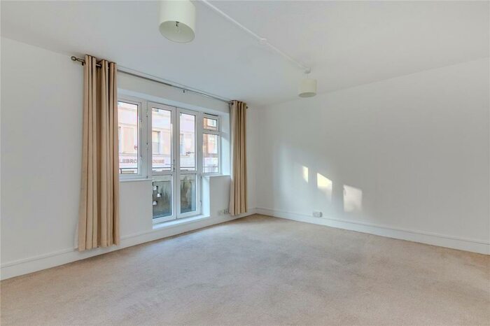 Flat To Rent In Victor Cazalet House, Gaskin Street, Angel, London, N1