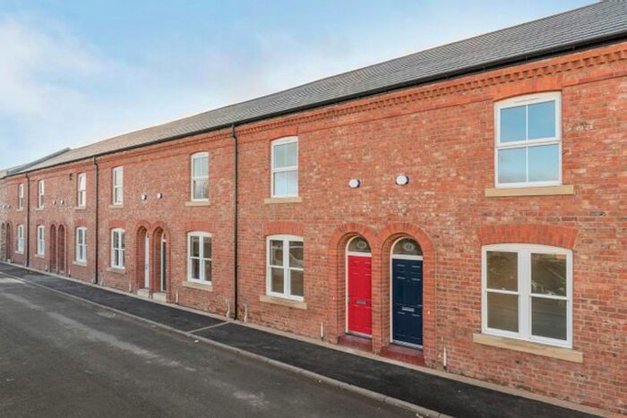 3 Bedroom Town House To Rent In Tarring Street, Stockton-On-Tees, TS18