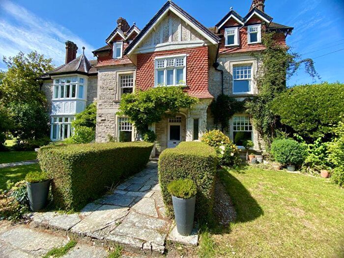 2 Bedroom Flat For Sale In Copyhold Lane, Winterbourne Abbas, DT2