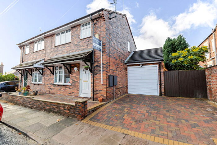 3 Bedroom Semi Detached House For Sale In Bradwall Street, Sandbach, CW11